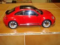 1:18 Kyosho Volkswagen The Beetle Coupé 2011 Rojo. Subida por santinogahan